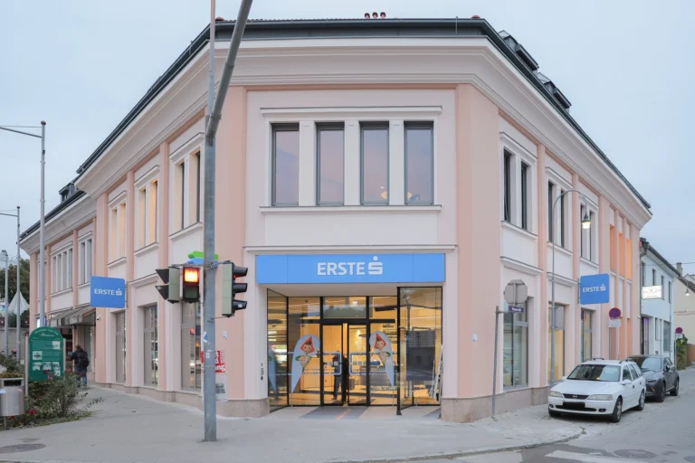 Банк Erste